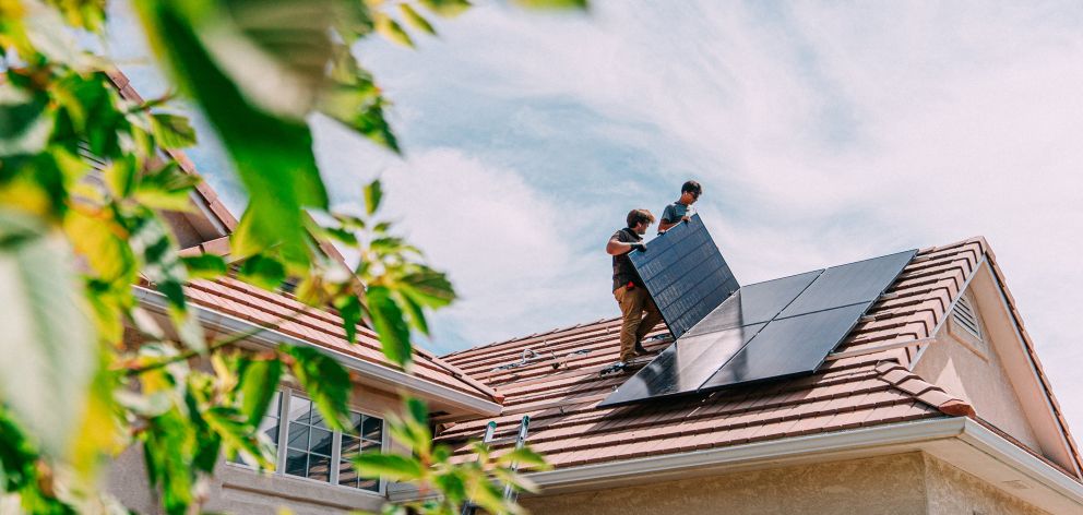Umweltfreundliche und effiziente Solaranlagen von Atz Haustechnik